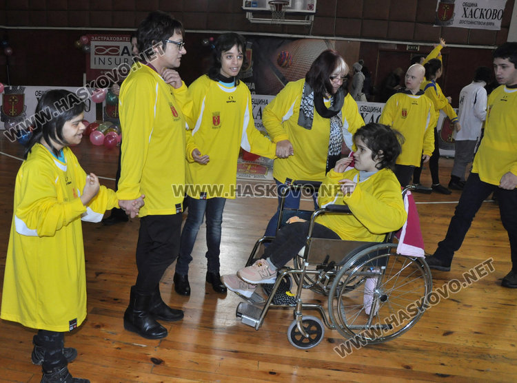 Забавления, игри и концерт за деца в Деня на хората с увреждания