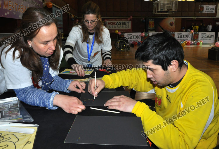 Забавления, игри и концерт за деца в Деня на хората с увреждания