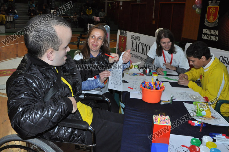 Забавления, игри и концерт за деца в Деня на хората с увреждания