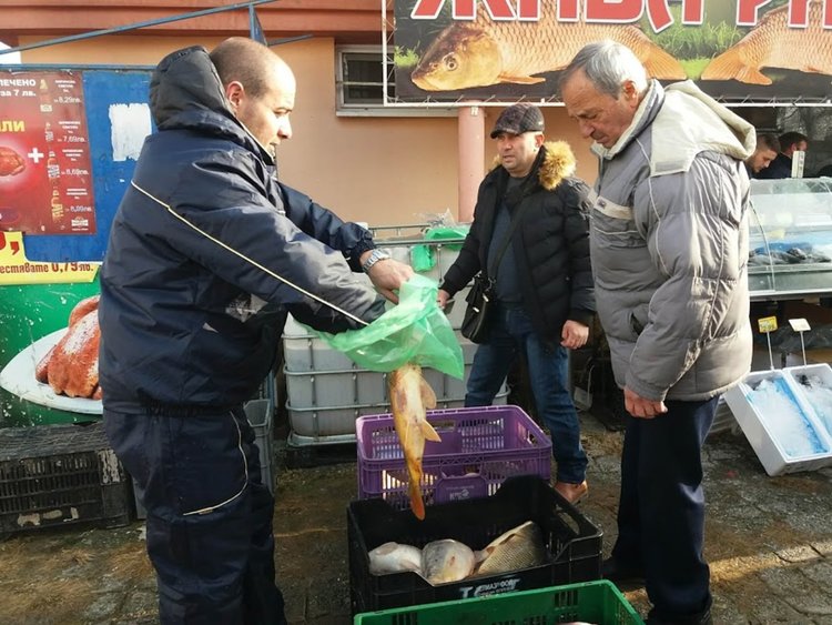 С 50 ст. се е повишила цената на шарана за една година