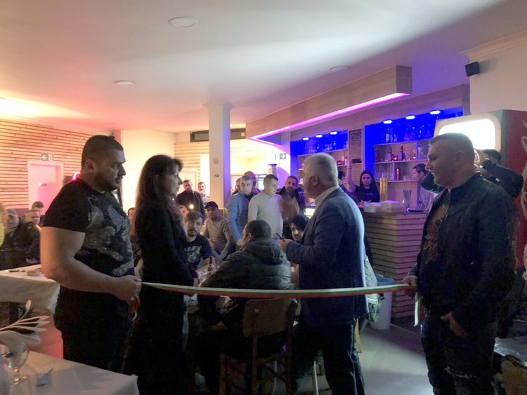 Сунай Хасан и Филиз Хюсменова се срещнаха с нашенци в Антверпен