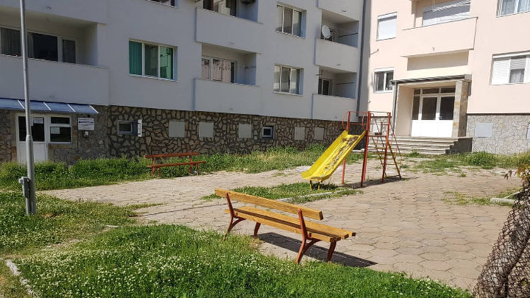 Одобриха финансирането за ремонт на напукан блок в Момчилград