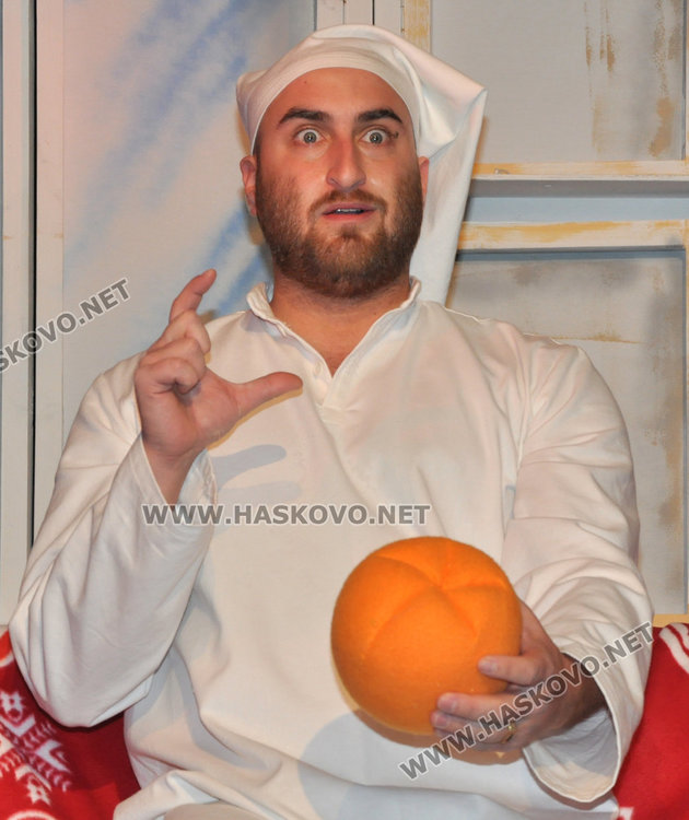 Играят премиерно „Усмивка за Коледа“, на 15 и 16 декември идва и Дядо Коледа