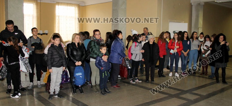 49 даровити Вазовци получиха стипендии на церемония в ПМГ