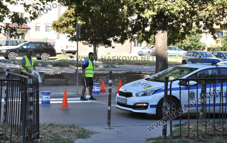 Съставиха два акта на кмета за пешеходните пътеки в Хасково