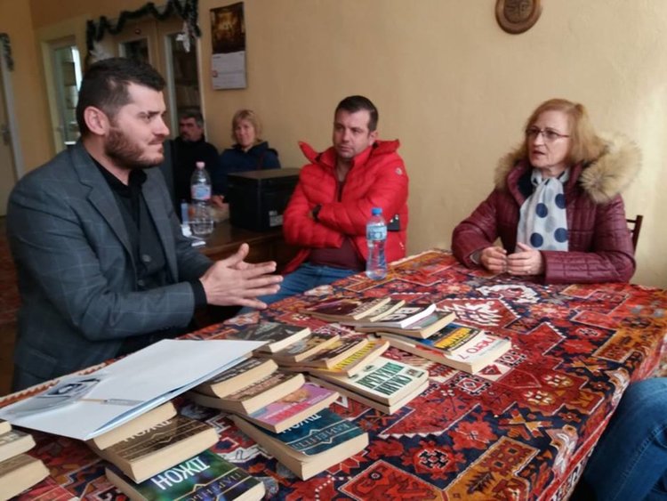 Над 40 чувала дрехи дебърци  даряват чрез "Приятели, помагайте"