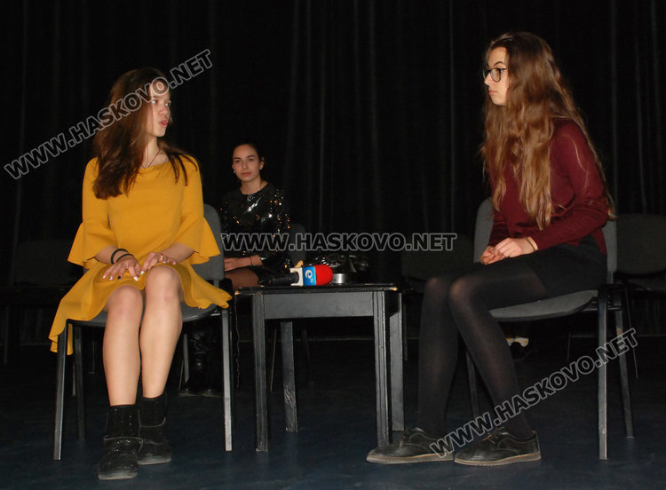 Премиера в Младежкия: „Прелестите на изневярата“