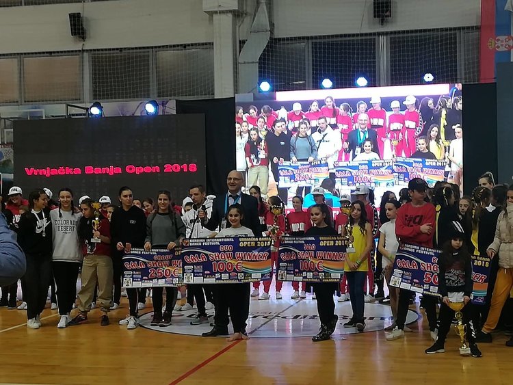 Галаксико се завърна с множество награди от Сърбия