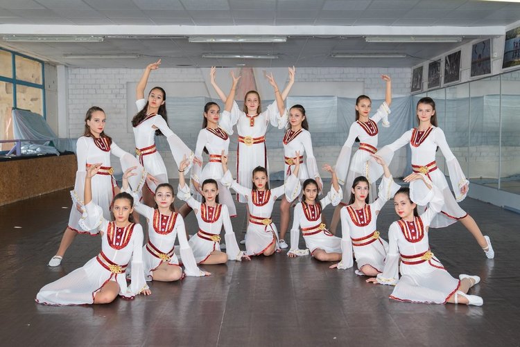 снимки: Facebook