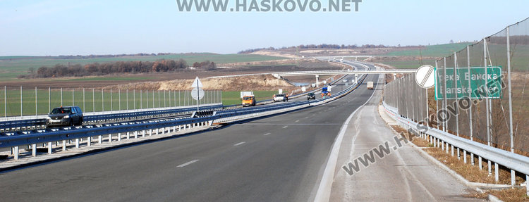 Магистрала Марица пак пропадна, полагат още 25 см асфалт