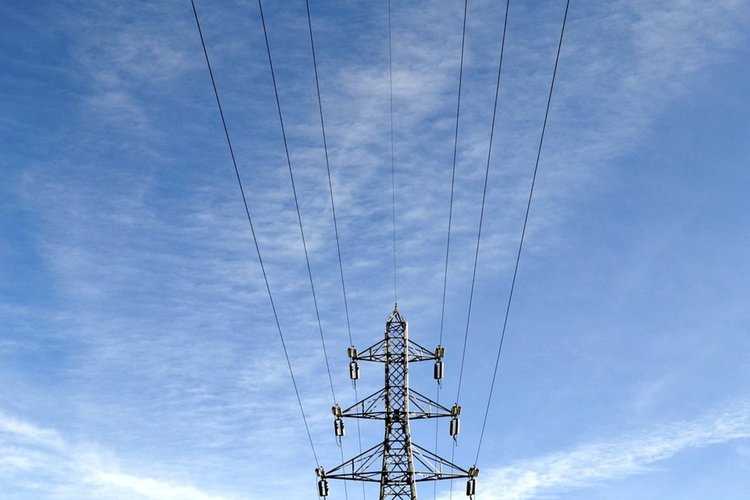 Бързо производство за дядо от Горни Воден заради кражба на ток