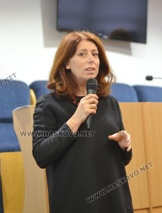 Първите признаци на аутизъм: лекция изнесе проф. Надя Полнарева - родителите нямат вина