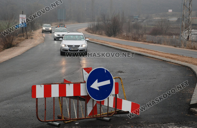 Шофьори летят със 100 км/час между валяците на околовръстното