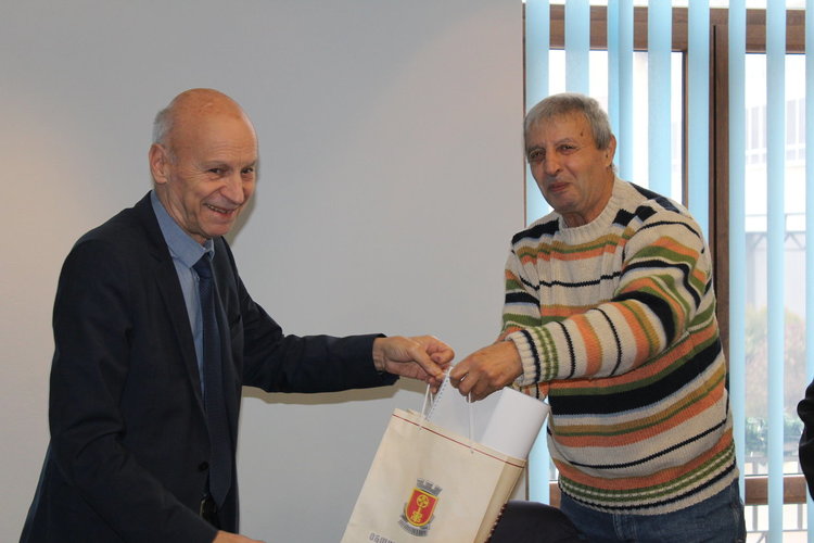 Почетни граждани искат среща с кмета всеки месец