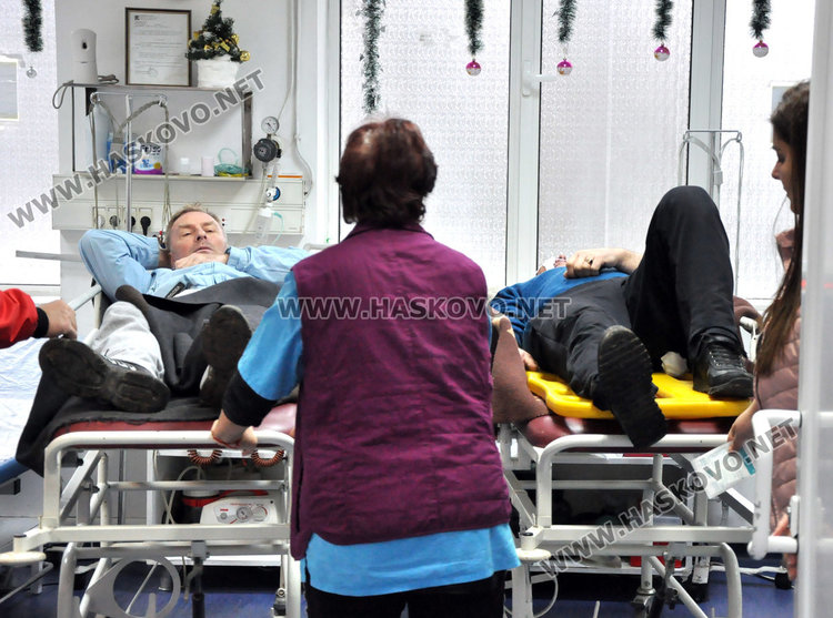 Задрямал шофьор прати четирима от Момчилград в канавката край Въгларово