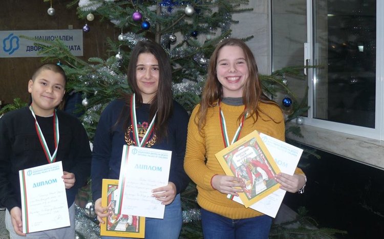 Три награди идват в Хасково от конкурс за приложно изкуство