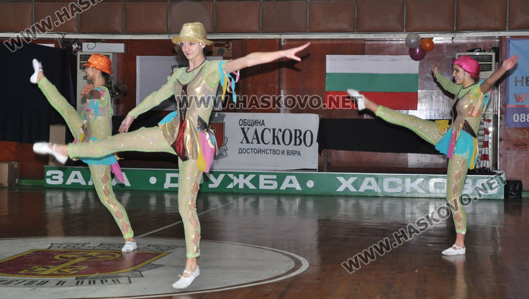 Благотворителният концерт за Ади събра стотици в зала „Дружба“