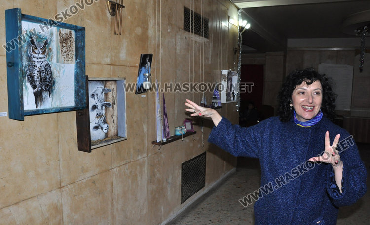 Ръководителката на школа "Колорит" Веселина Делчева