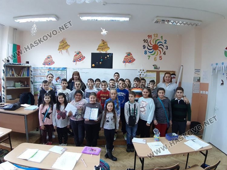 Ученици твориха в помощ на Мария, дариха средства в кампанията 