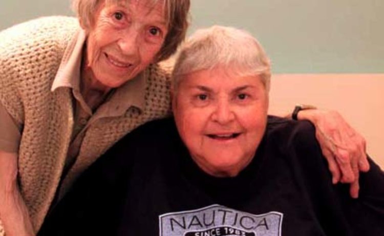 Естер Ниего