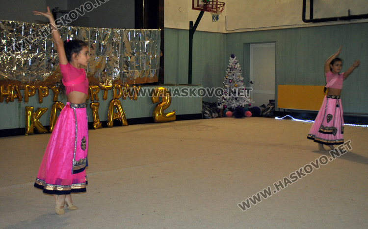 Гимнастичките на „Калия“ празнуваха рожден ден и Коледа