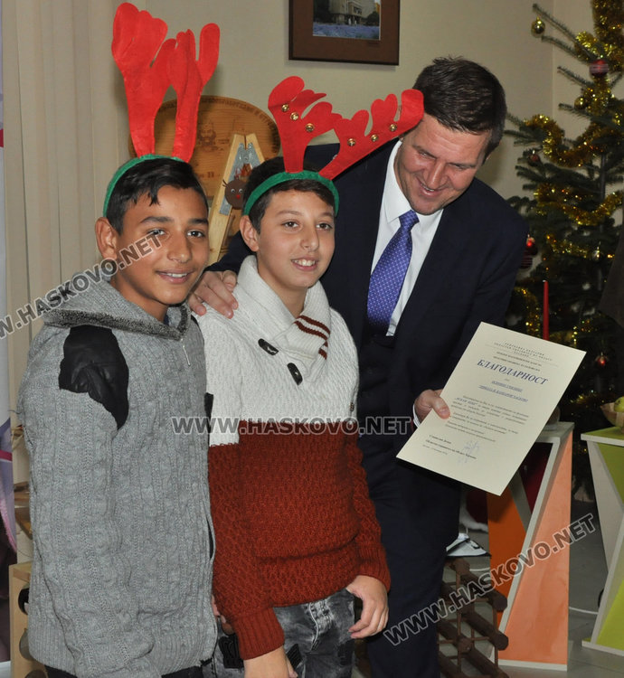 Хасковската Коледа сбъдна мечтата за две бебета на семейство от Любимец