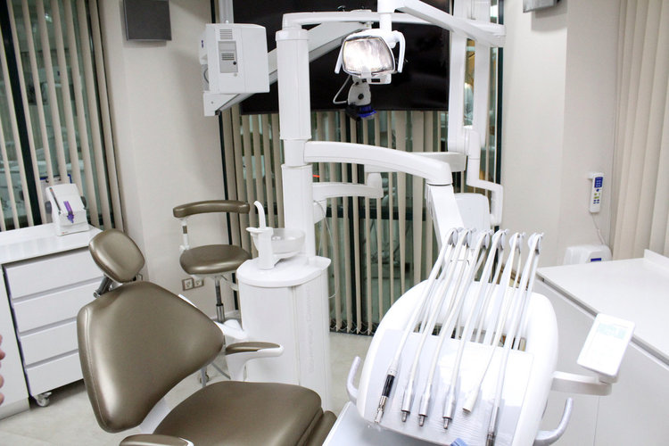 Дентален център д-р Антон Петев – стоматологично обслужване от най-висок клас