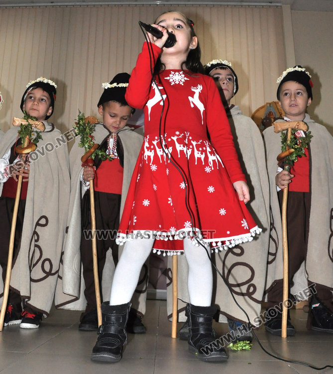 Хасковската Коледа сбъдна мечтата за две бебета на семейство от Любимец