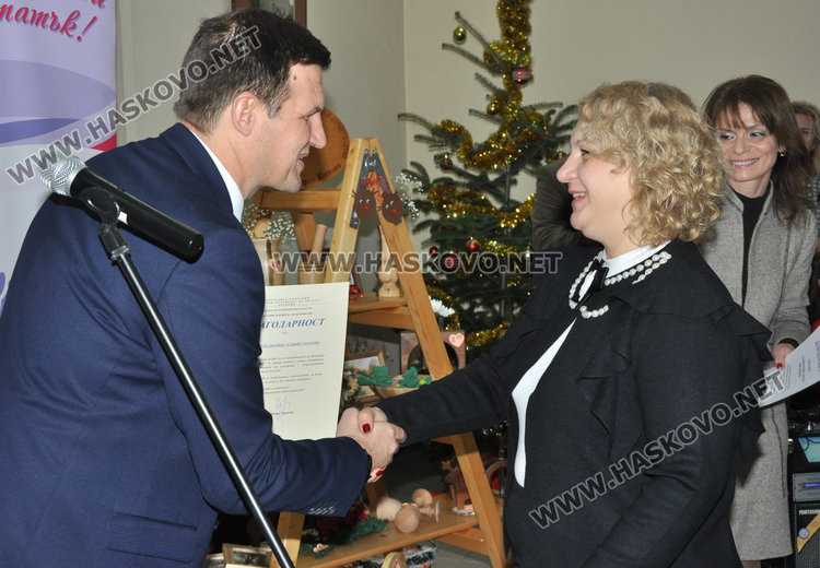 Хасковската Коледа сбъдна мечтата за две бебета на семейство от Любимец