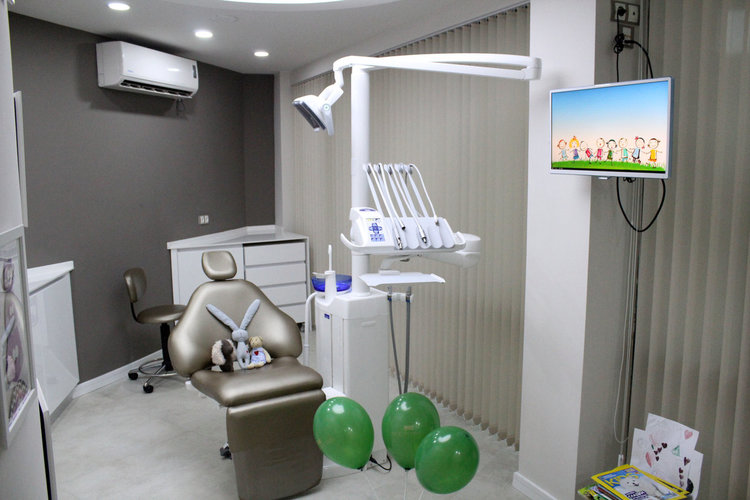 Дентален център д-р Антон Петев – стоматологично обслужване от най-висок клас