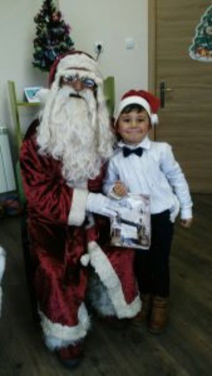 Дядо Коледа посети и най – малките деца от подготвителната група в ОУ „Св. Св. Кирил и Методий“