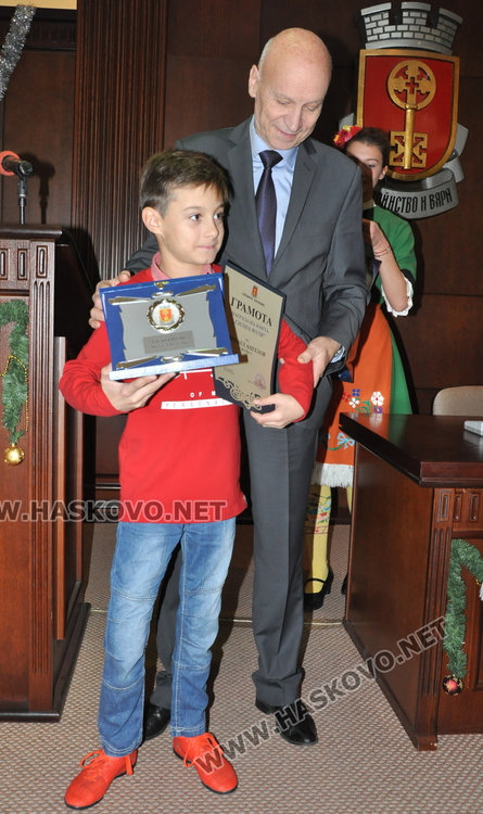 Тихомир и Емирджан спортисти на годината в Хасково, Слюдата – треньор №1