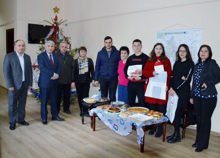 Учениците от Черноочене организират коледен базар