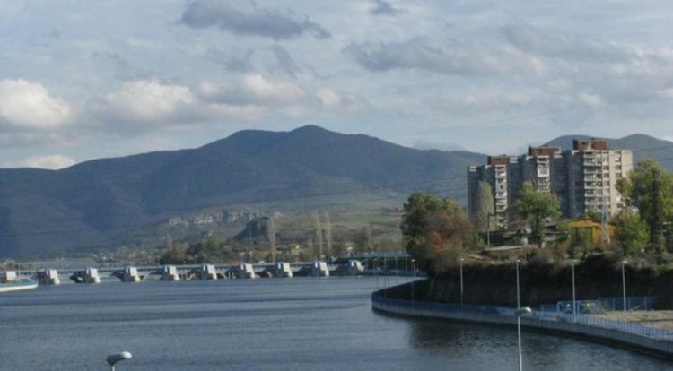 Обвиниха родилката, изхвърлила бебето си във Водното огледало