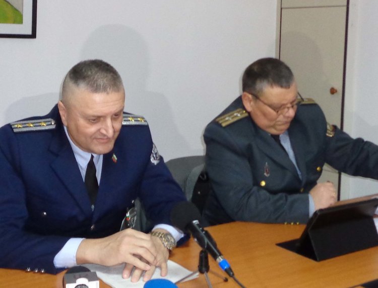 Проверяват заведения, хотели и църкви за Коледа, предупреждават за пожари