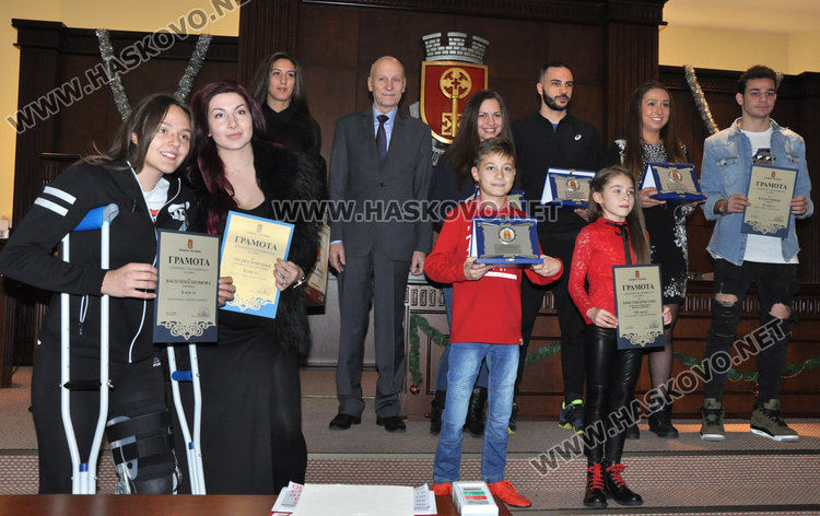 Тихомир и Емирджан спортисти на годината в Хасково, Слюдата – треньор №1