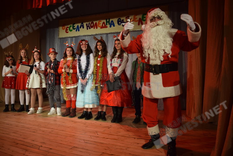 Откриха с концерт обновеният ОДК, Ротари клуб и Община Кърджали осигуриха средствата