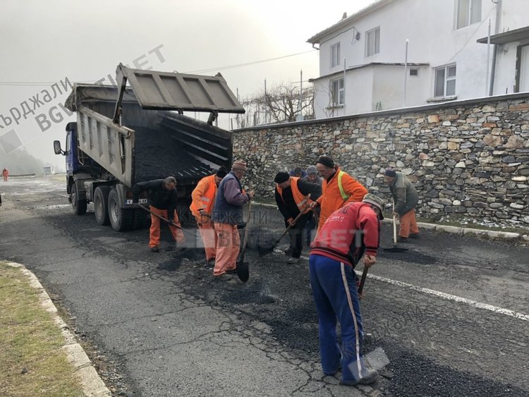 Публично-частно партньорство в Мишевско  осигури ремонтиран път за Нова година