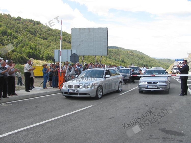 Отлагат по-високите тол такси за централната магистрала в Гърция