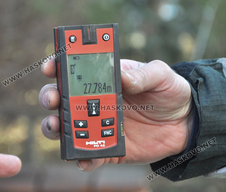 Измериха димитровградската Коледна елха, като най-високата в страната