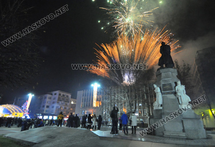 Целият свят вече се сбогува с 2018-а и приветства новата 2019 година