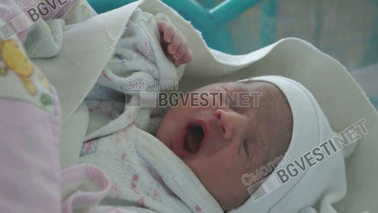 Анна е първото новородено, което се роди на 2 януари в смолянската болница
