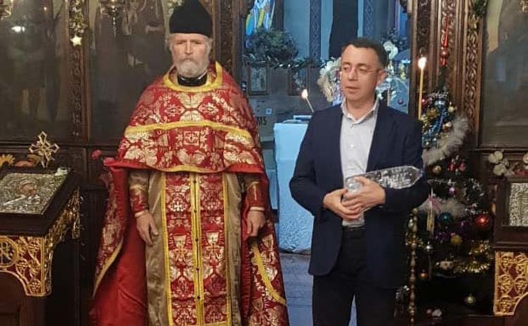 Кметът посети църквите преди Богоявление