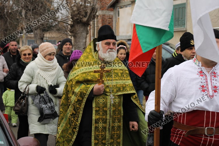 23-годишен баща на три деца извади кръста в квартал Черноконево – обновена