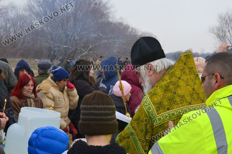 23-годишен баща на три деца извади кръста в квартал Черноконево – обновена