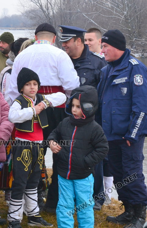 23-годишен баща на три деца извади кръста в квартал Черноконево – обновена