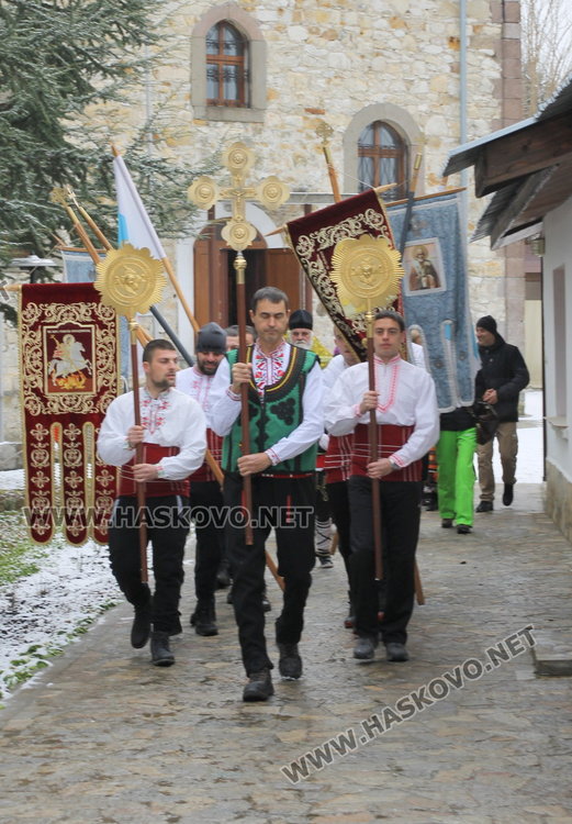 23-годишен баща на три деца извади кръста в квартал Черноконево – обновена