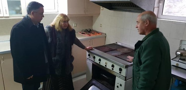 Кметът Хасан Азис: В началото на седмицата храмът „Успение Богородично“ ще получи нова професионална готварска печка