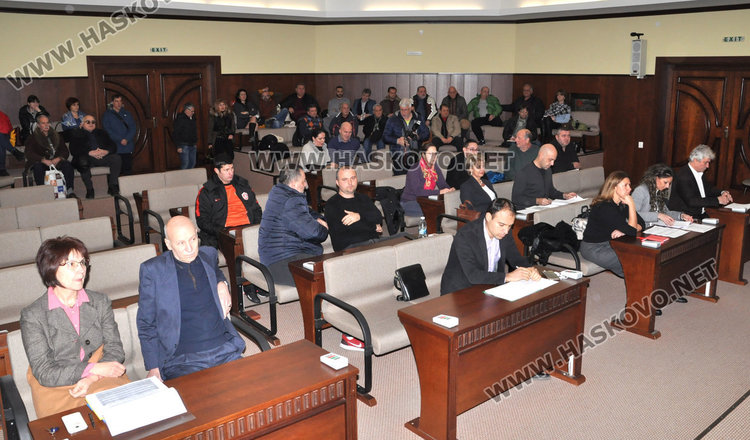 Предлагат еднократна помощ от 560 лева за всяко новородено дете в Хасково