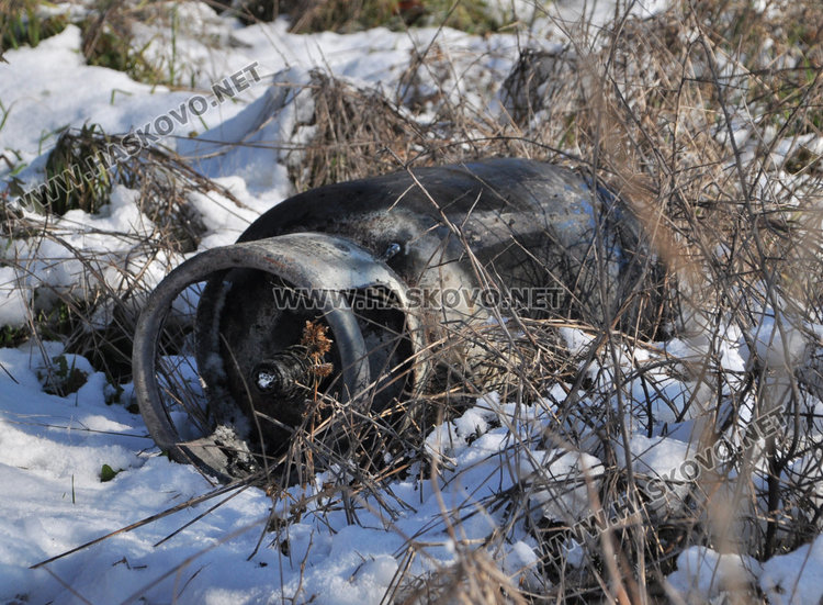 Газова бутилка подпали вила на Кенана